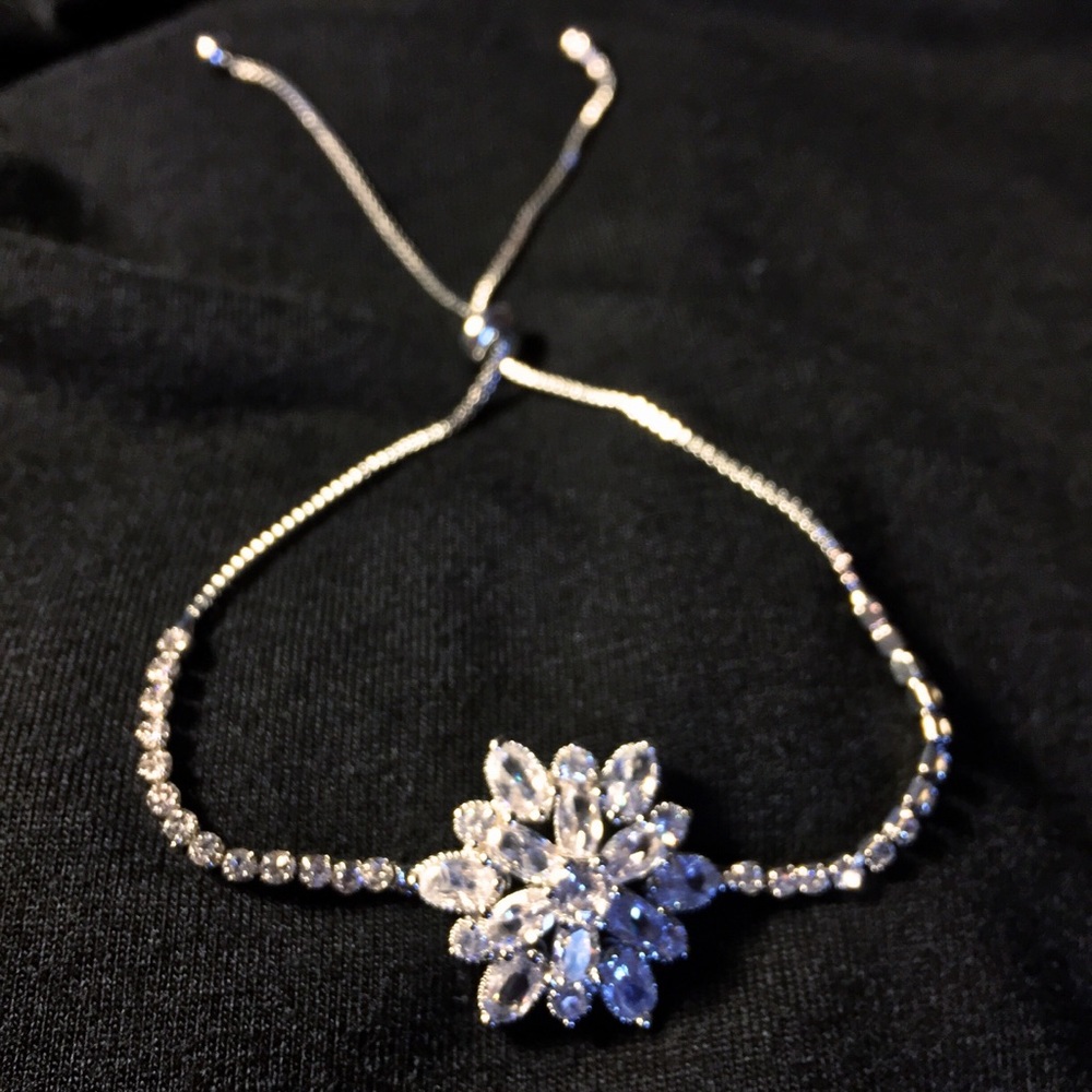 Adjustable Chain Bracelet - Picture 6 of 6